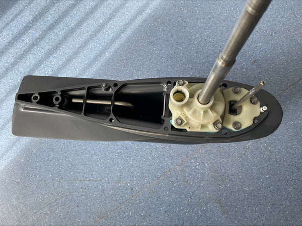 Yamaha F300 F250 F225 Lower Unit - Image 4