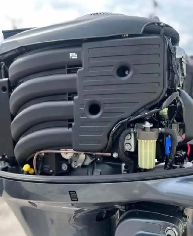 Yamaha F175LA 175HP outboard for sale - Image 7